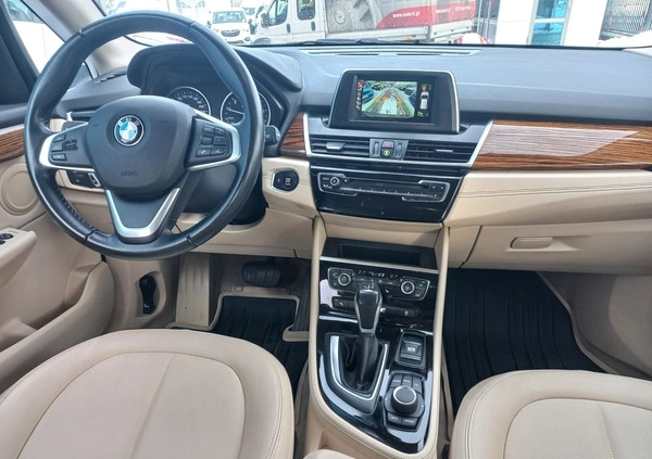 BMW Seria 2 cena 56700 przebieg: 92452, rok produkcji 2015 z Nowe Miasteczko małe 352